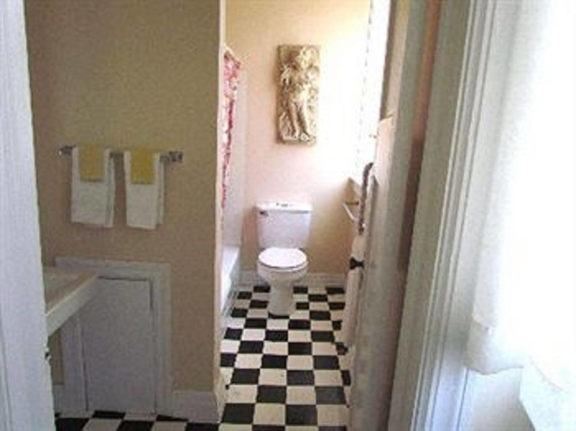 Macarthur Inn Narrows Zimmer foto